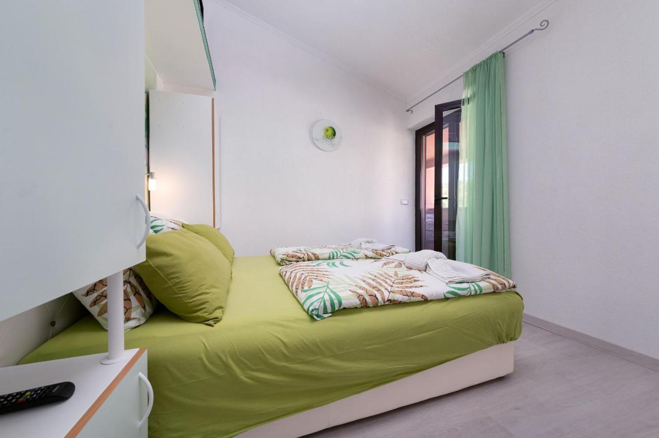 Apartments Miri Vrsar Extérieur photo